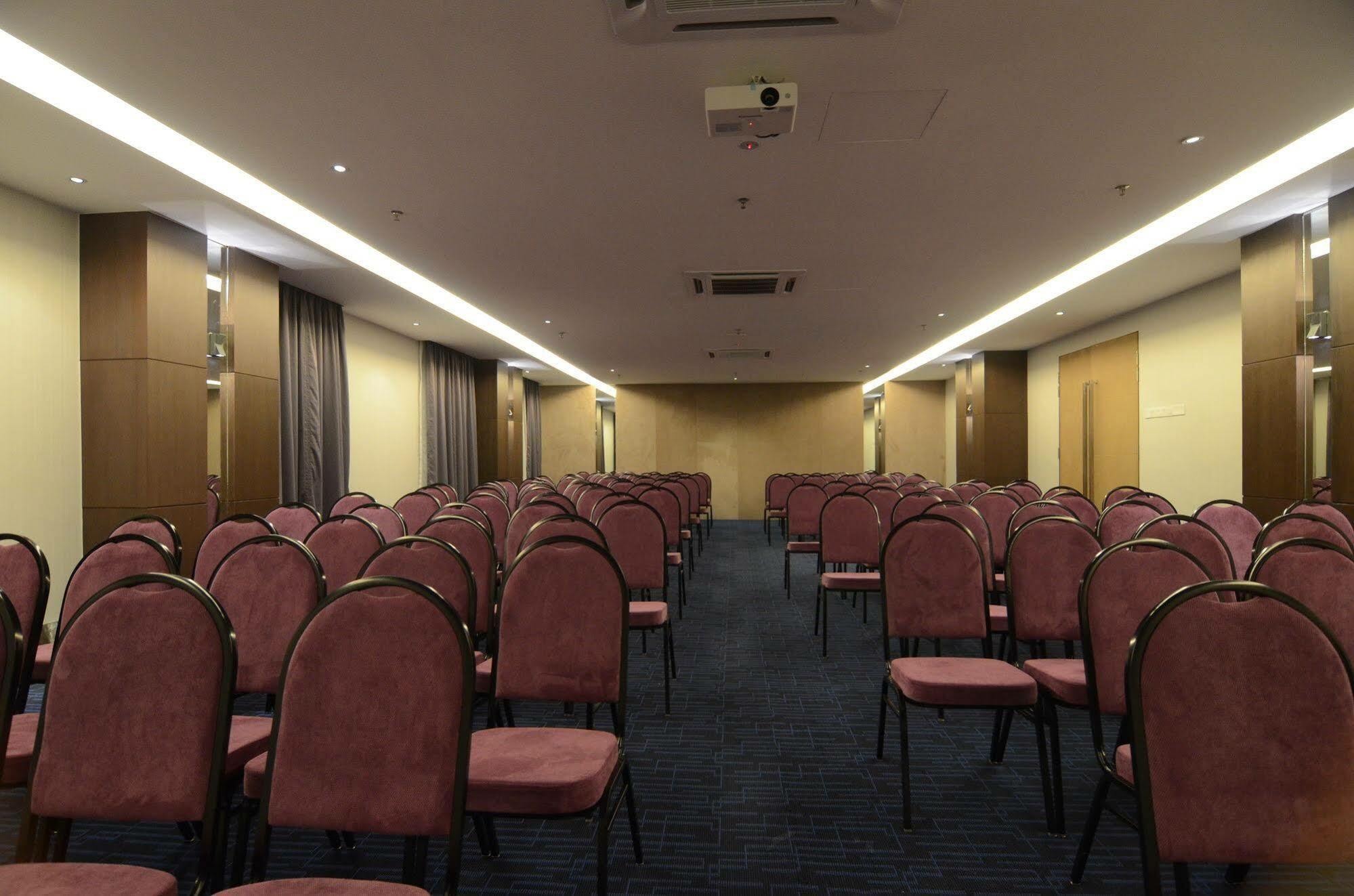 The Leverage Business Hotel Johor Bahru Zewnętrze zdjęcie